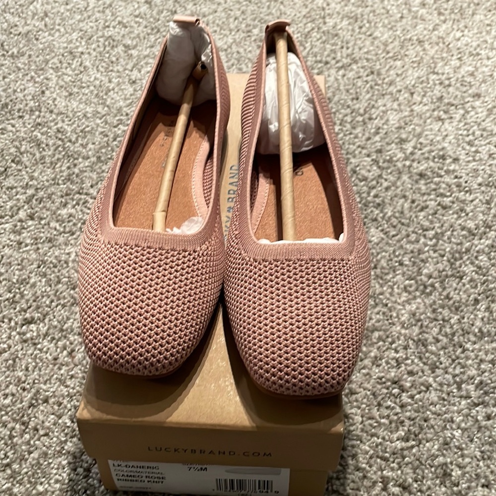 Brand new in box- Lucky Brand flats